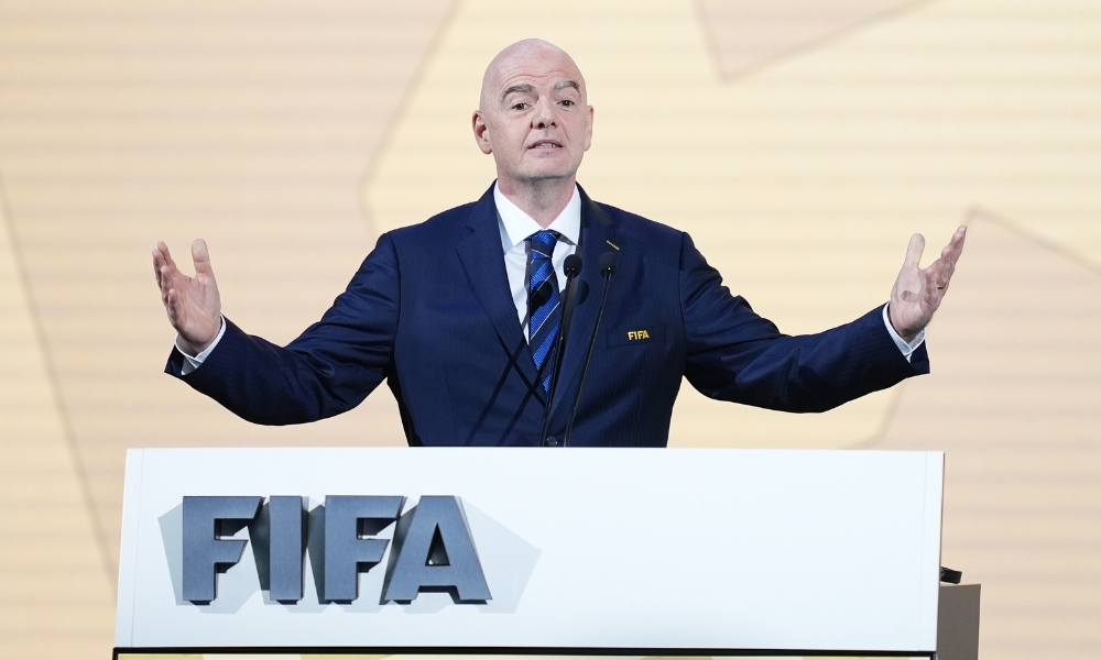 金钱虽是重 金钱虽是重